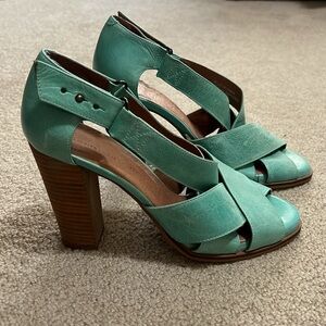 Anthropologie turquoise heels